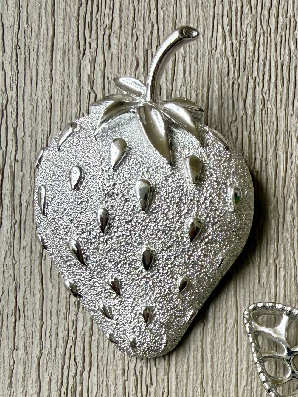 Vintage Sarah Coventry Strawberry Ice Silver Tone Brooch Pin